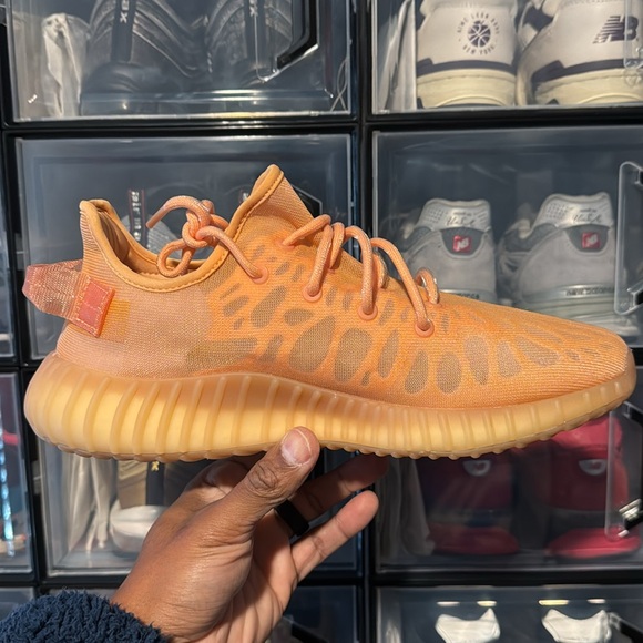 Yeezy Boost V.2 “Mono Clay” main image 11